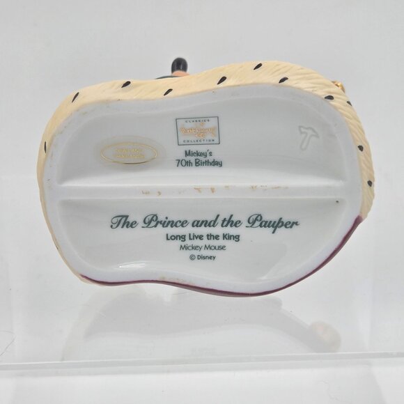 WDCC Mickey Mouse The Prince And The Pauper 70th Birthday Sculpture With Base - Picture 3 of 9